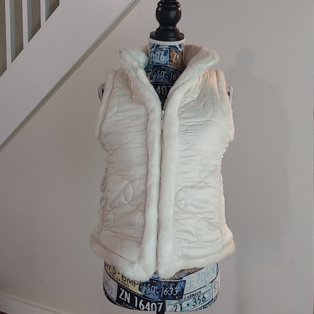 New York & Company vest. Size small.